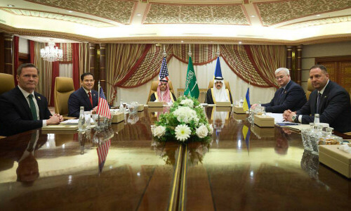 US and Ukraine hold Jeddah talks after major drone attack on Russia