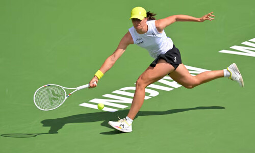Iga Swiatek to face Russian teen Andreeva in Indian Wells semi-finals