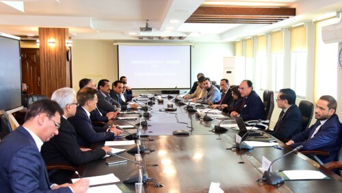 FPCCI presents Charter of Economy to Aurangzeb