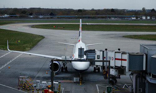 Heathrow Airport &lsquo;fully operational&rsquo; after fire shutdown