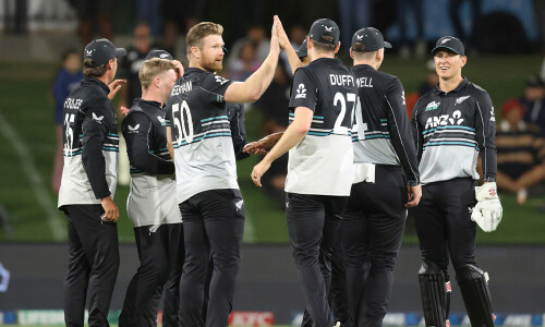 New Zealand hand sorry Pakistan biggest defeat to clinch T20 series