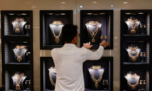 After the gold rush: Asian, Mid-East sellers flood jewellery market