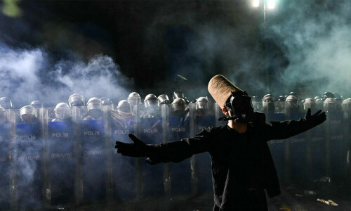 Turkey detains 1,100 people since Erdogan rival&rsquo;s arrest