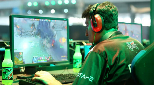 From hobby to legend: Pakistan&rsquo;s gamers forge e-sports into careers