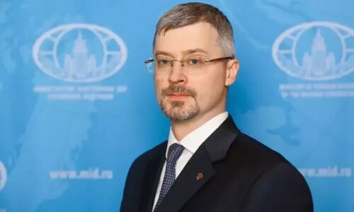 Russian envoy delivers humanitarian aid