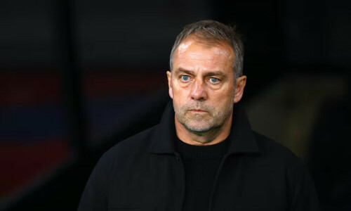 Flick praises focus of much-changed Barcelona