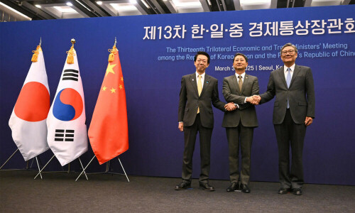 China, South Korea and Japan agree to strengthen free trade