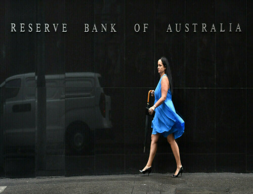 Australia&rsquo;s central bank holds rates steady, warning of &lsquo;pronounced&rsquo; global risks