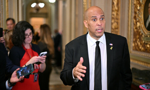 US senator smashes record with 25-hour anti-Trump speech