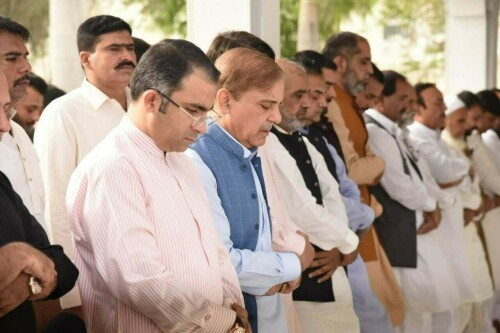 PM offers Eid prayer at Model Town