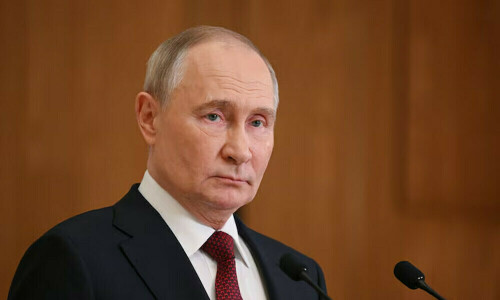 Vladimir Putin could accept Ukraine ceasefire now, but drags feet, GB says