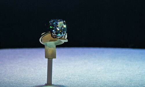 $20mn blue diamond goes on show in Abu Dhabi