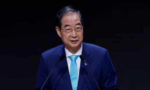 South Korea&rsquo;s acting president talks with Trump ahead of 25% tariff