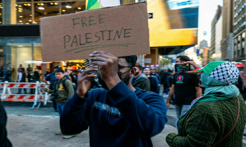 Action over anti-Israel protests: US cancels visas of 400 students including Pakistanis