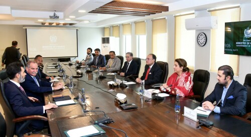 Global firm Alvarez & Marsal mulls opening office in Pakistan