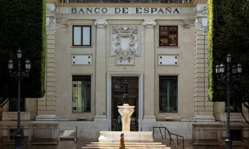 Bank of Spain to lower growth forecasts due to U.S. tariffs, ECB&rsquo;s Escriva says