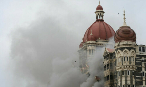 India questions Mumbai-attacks accused after extradition