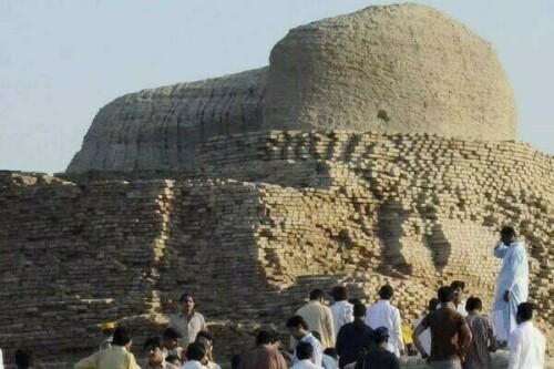 Moenjo Daro is 2.5m years old: Historian