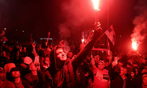 Thousands gather at pro-government rally in Serbia