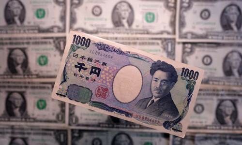 Japan policymaker wants stronger yen, says Tokyo shouldn&rsquo;t sell Treasuries