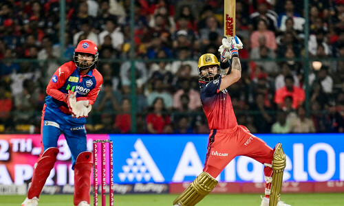 Kohli&rsquo;s landmark fifty powers Bengaluru to massive IPL win