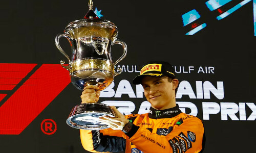 Piastri celebrates 50th race with win from pole in Bahrain