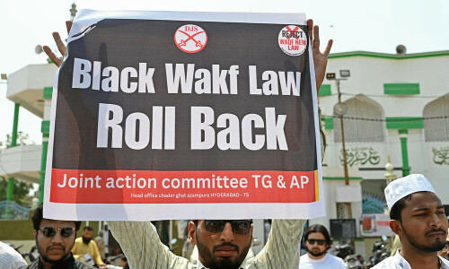 Three dead as protests against Muslim land law turn violent in Kolkata