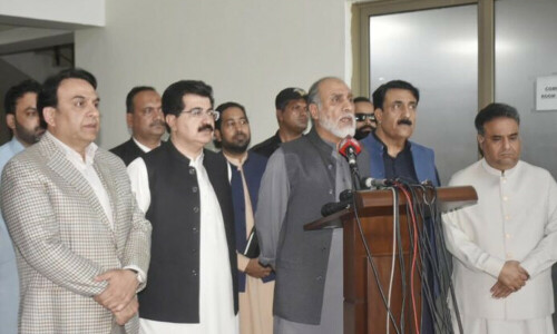 Balochistan&rsquo;s issues cannot be resolved through protests: minister