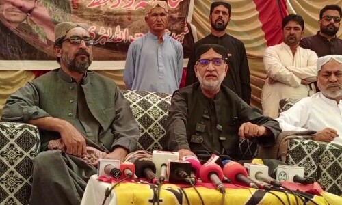 BNP-M&rsquo;s Mengal calls off weeks-long protest