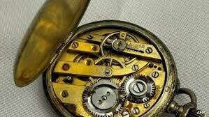 Pocket watch found on Titanic victim to go on sale in UK