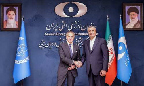 UN nuclear chief in Tehran ahead of fresh Iran-US talks