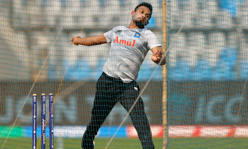 Gujarat Titans replace injured Phillips with Dasun Shanaka for rest of IPL