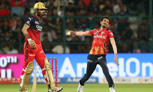 Former players return to haunt Bengaluru as home woes continue in IPL