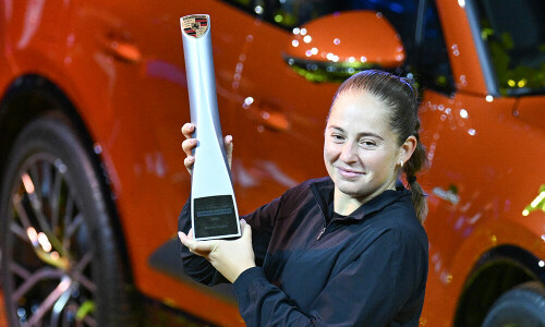 Ostapenko stuns Sabalenka to win Stuttgart title Ostapenko stuns Sabalenka to win Stuttgart title