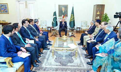 وزیر اعظم کا متحدہ عرب امارات کے ساتھ گہرے اقتصادی تعلقات پر زور