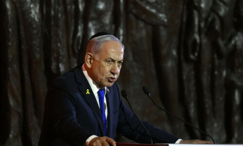 Netanyahu slams Iran, Hamas as Israel commemorates the Holocaust