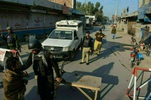 گاڑی پر فائرنگ سے 5 افراد جاں بحق، ایک زخمی