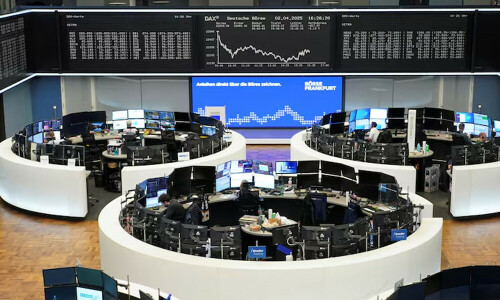 European shares edge higher as earnings roll in, tariff watch continues