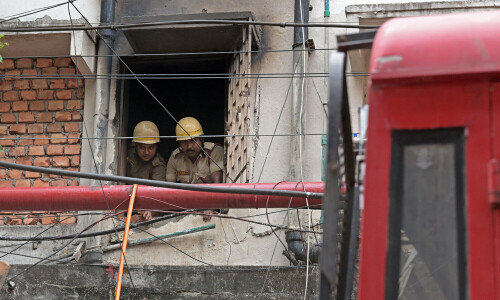 Indian hotel fires kills 15 Indian hotel fires kills 15