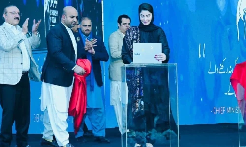 CM Punjab Maryam Nawaz relaunches laptop scheme after eight years