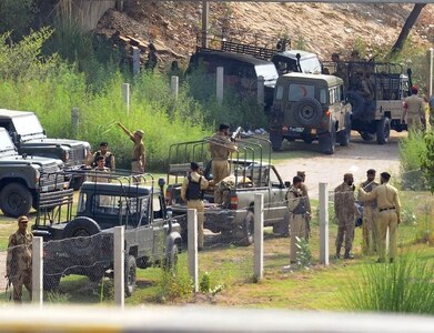 India and Pakistan troops continue exchange of fire