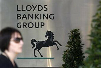 Britain&rsquo;s Lloyds quarterly profit drops 7%, provisions $133 million for tariffs