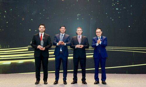 Master Changan Motors honored with prestigious Global Awards