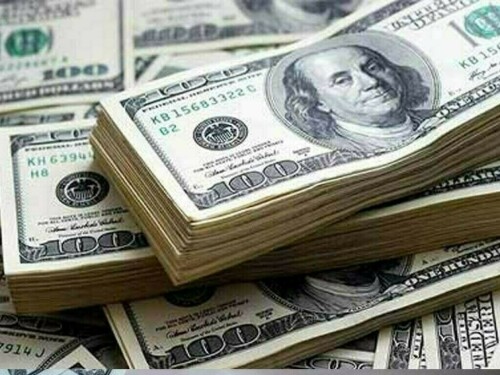 Dollar poised for third weekly gain as tariff concerns ease