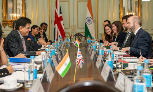 Britain and India clinch landmark trade deal in shadow of Trump&rsquo;s tariffs