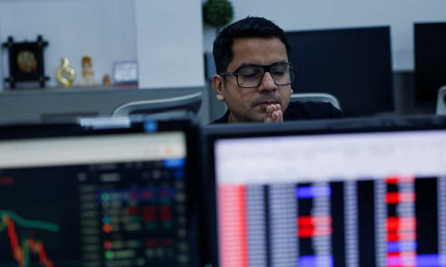 Flows to Indian equity mutual funds drop to one-year low in April