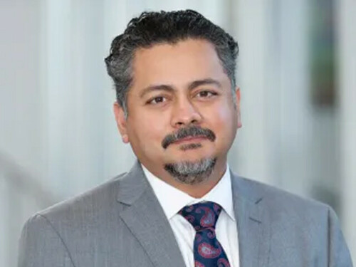 Dr Saad Z Usmani receives ‘The Giants of Cancer Care Award’