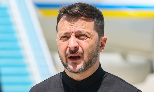 Ukraine sends team for Russia talks, downplays expectations