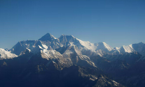 Two climbers, from India and Philippines, die on Everest