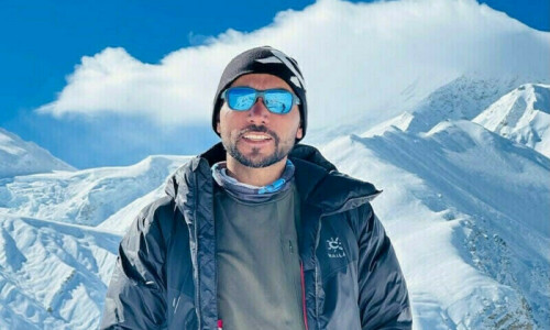 سرباز خان بغیر آکسیجن 14 بلند ترین چوٹیاں سر کرنے والے پہلے پاکستانی بن گئے